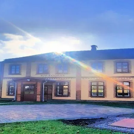 Oliver, * Wendorf (Kuhlen-Wendorf)